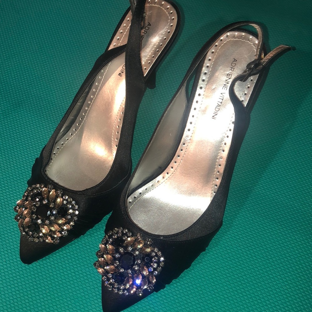 Euc beaded size 10 black Adrienne vitadini heels